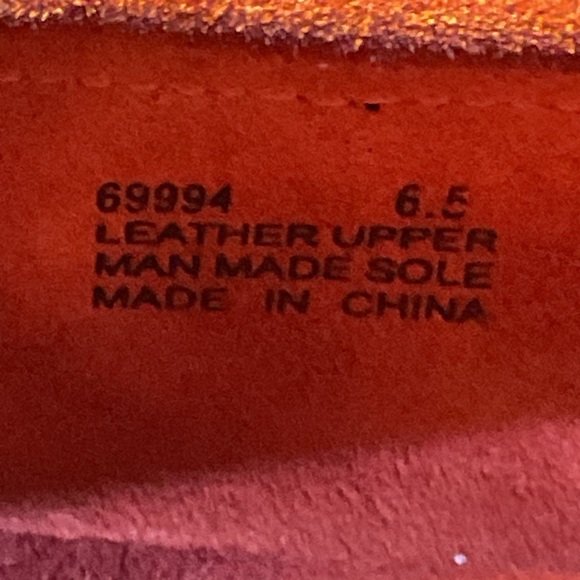 Anthropologie Minnetonka leather Moccasins sz 6.5 beautiful orange color EUC - Picture 5 of 6